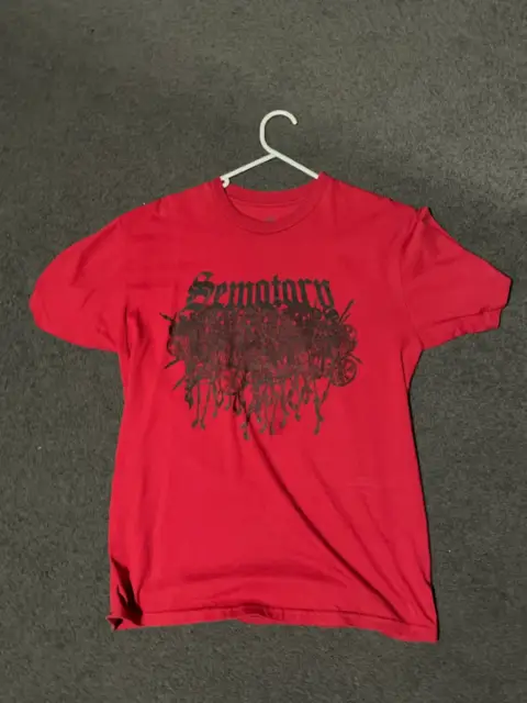 Skellingtons Tee (Red / Black)