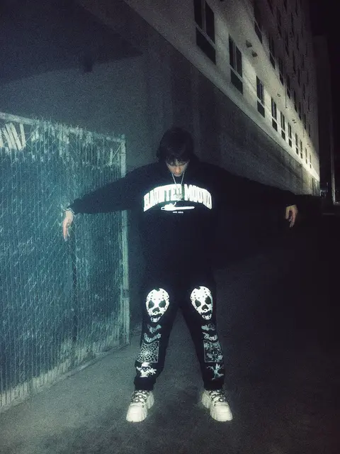 Haunted Mound Sweatpants detail image 3