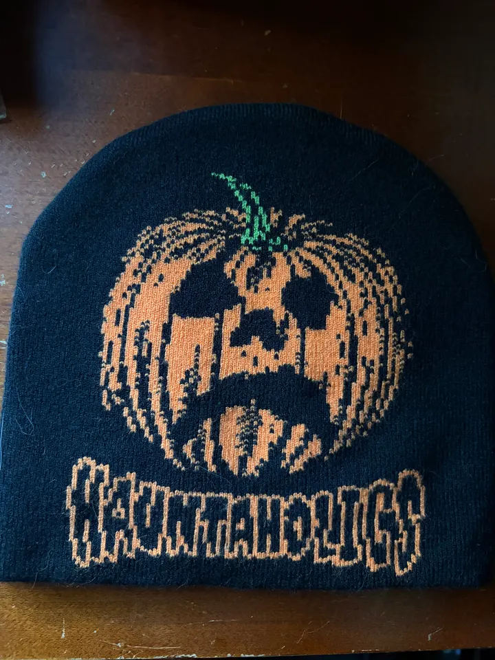 Haunted Mound Hauntaholics Beanie detail image 2