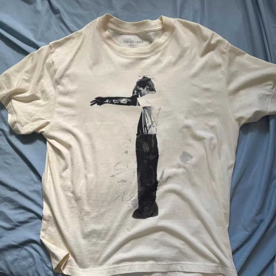 Before i forget Tour T-Shirt (Design 1)