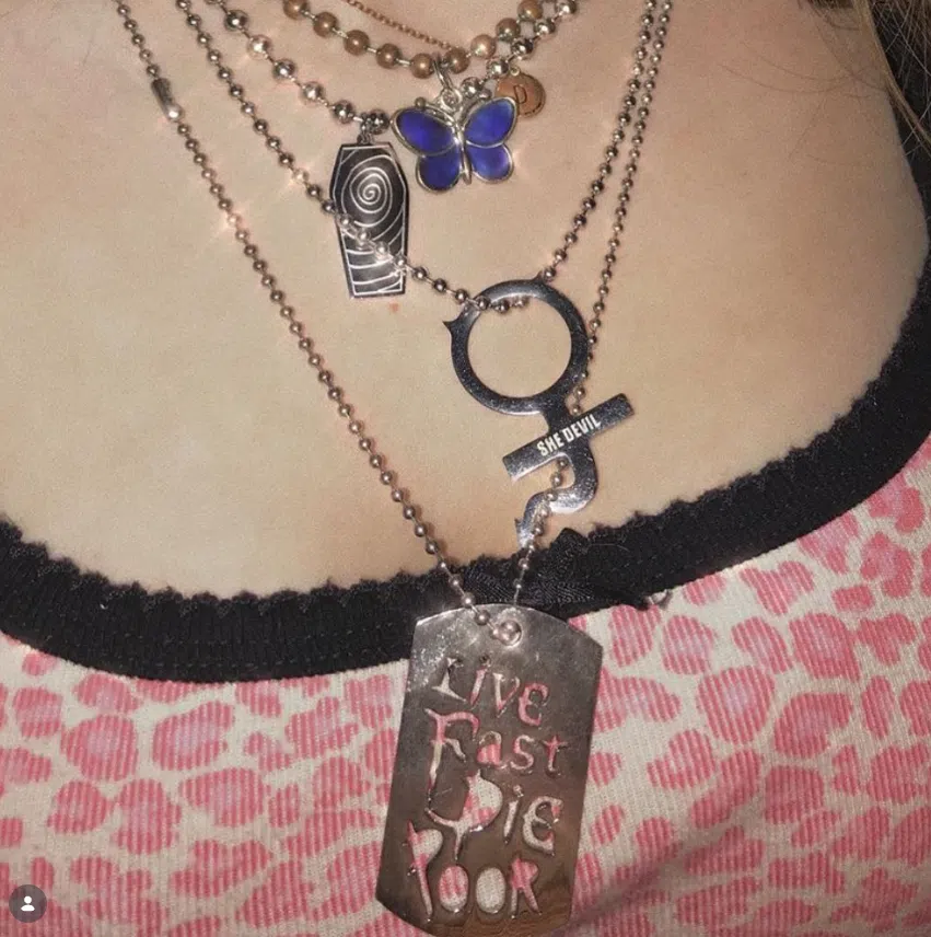 TOOPOOR Die Poor Dog Tag detail image 2