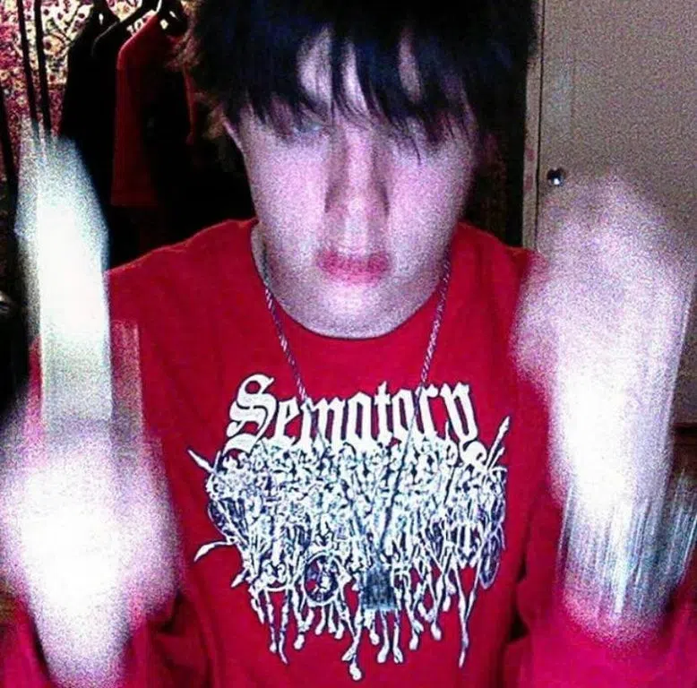 Sematary Skellingtons Long Sleeve (Red / White) detail image 3