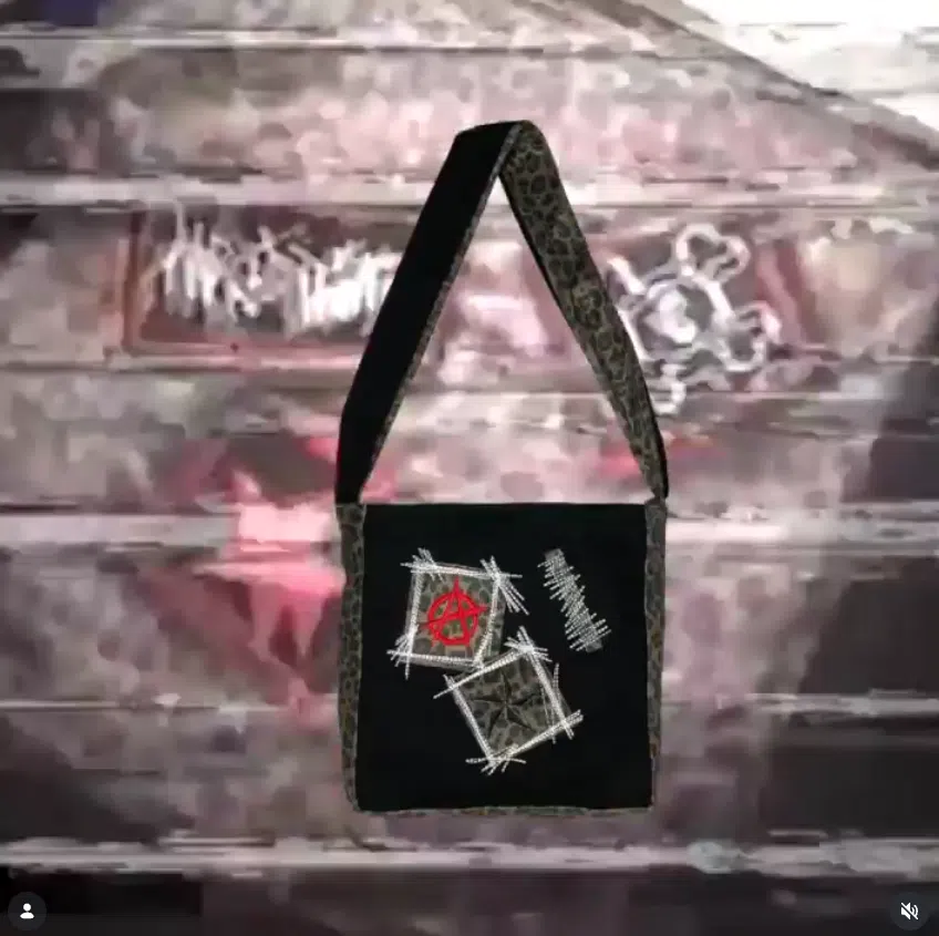 TOOPOOR Outlaw Reversible Bag detail image 4