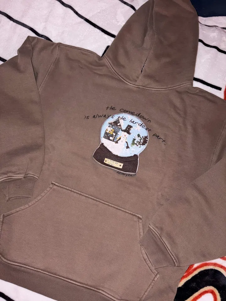 smokedope2016 Snowglobe Hoodie detail image 3