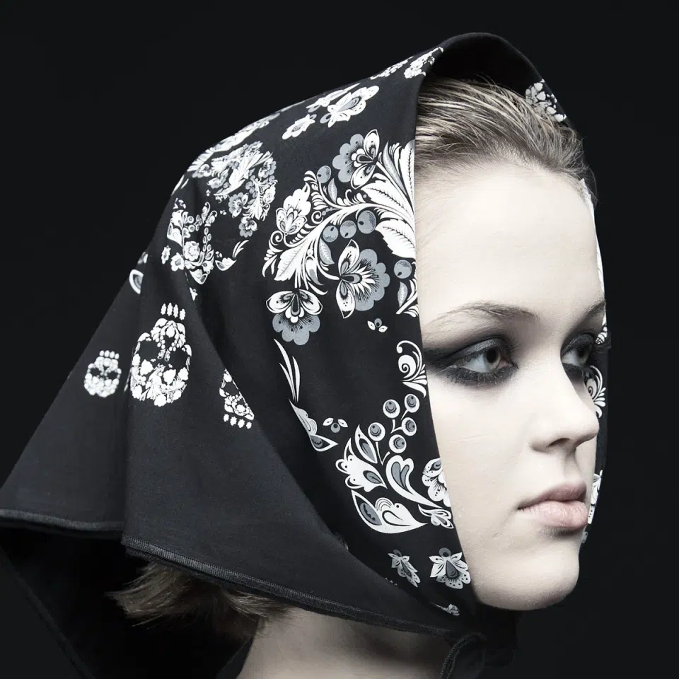 IC3PEAK «KHOKHLOMA» babushka detail image 2