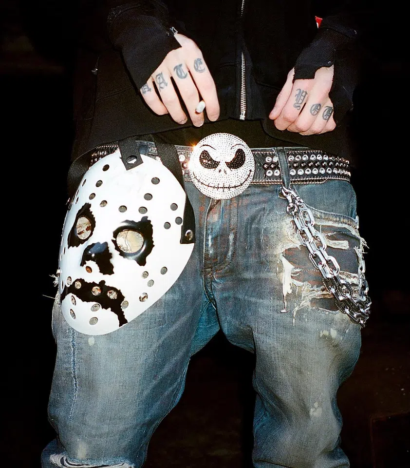 Haunted Mound Harold Hockey Mask (White) detail image 5