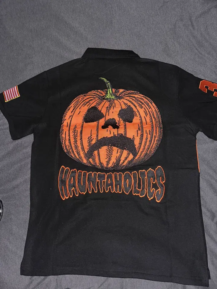 Haunted Mound Hauntaholics Polo (Black) detail image 4