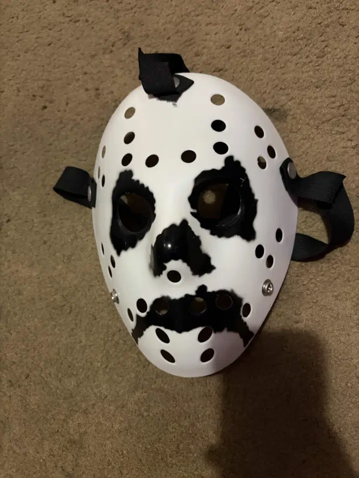 Haunted Mound Harold Hockey Mask (White) detail image 2