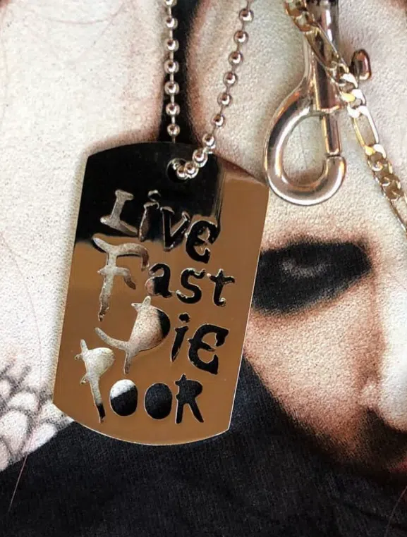 Die Poor Dog Tag