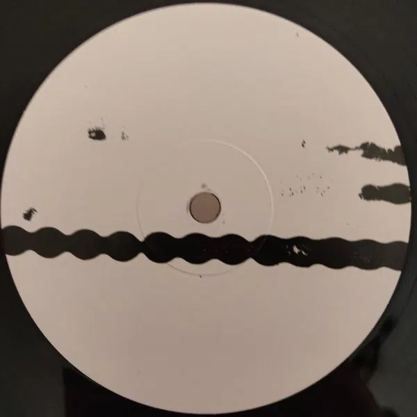 Ecco2k E Vinyl (1st Pressing) detail image 5