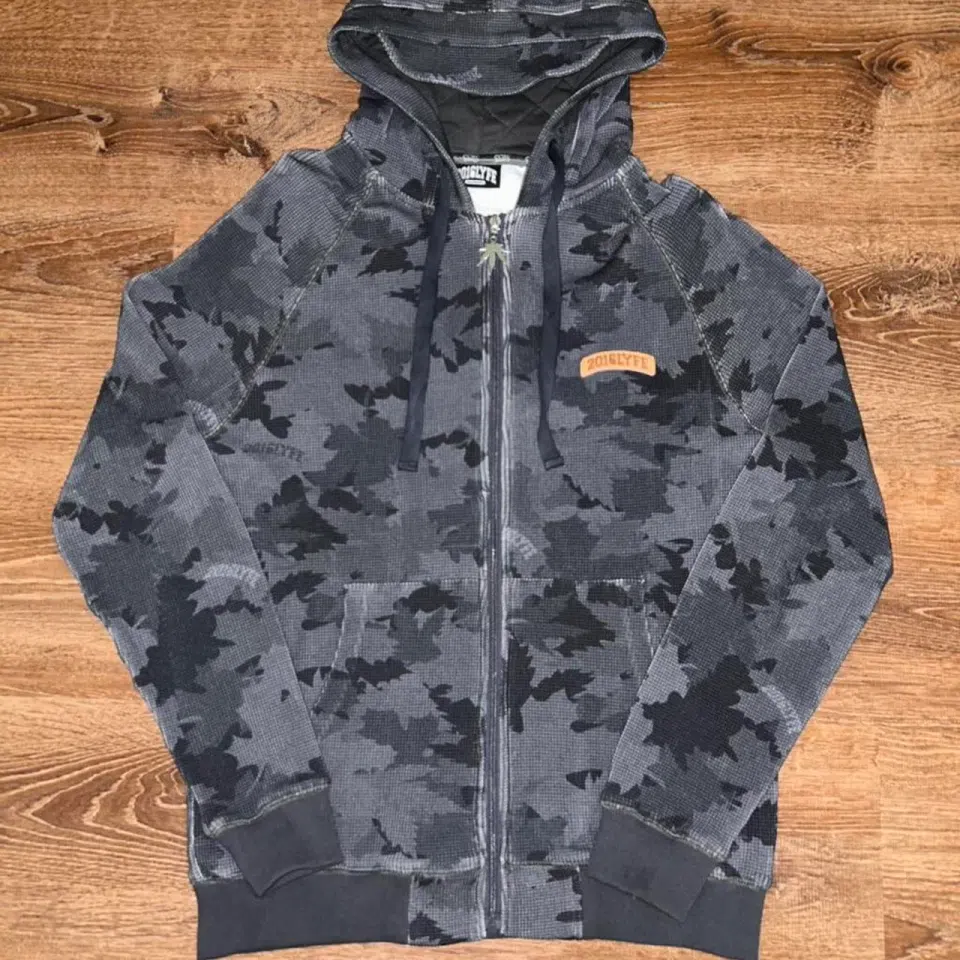 2016LYFE Waffle Knit Zip-Up (Black Camo) detail image 2