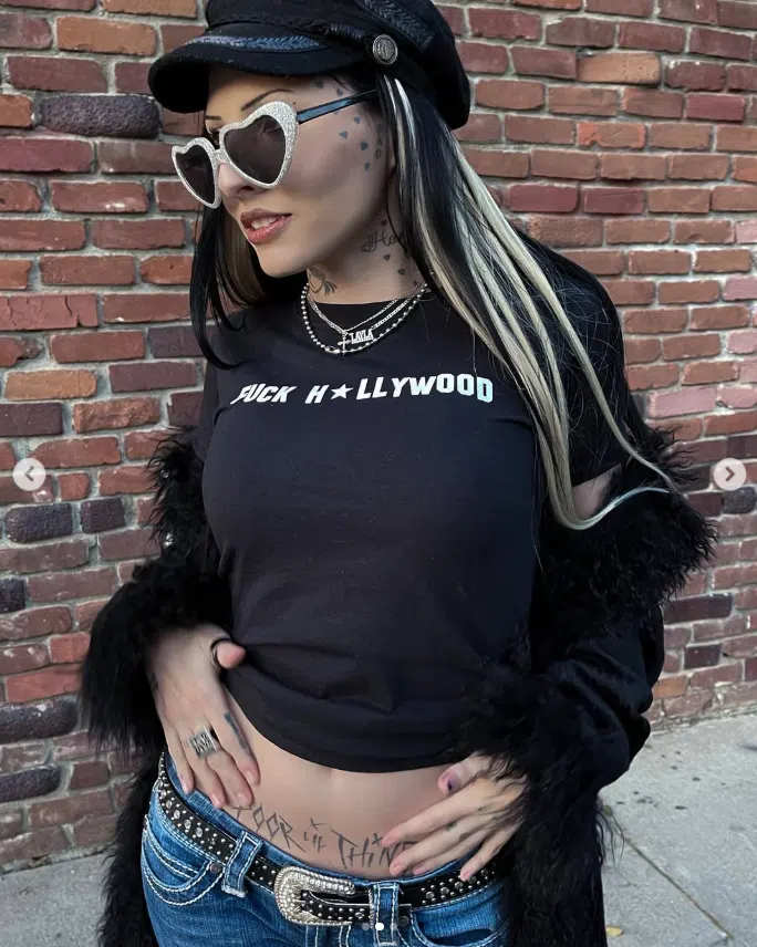 TOOPOOR Fuck H★llywood Baby Tee detail image 2