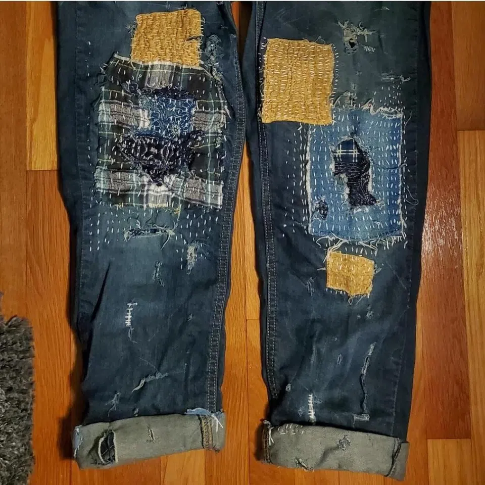 JJ VALHALLA Imitated " boro" w/sashiko stitch on Levis straight stretch denim detail image 2