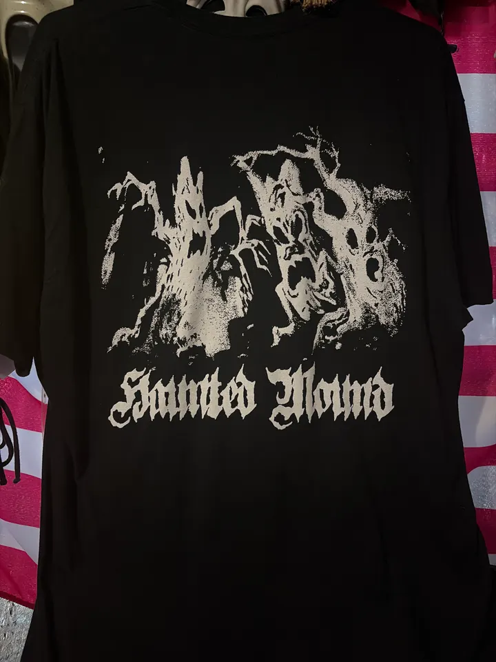 Haunted Mound Heart Tee detail image 4