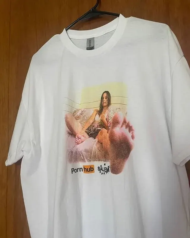 Salem Pornhub Stella Barey Tee detail image 5