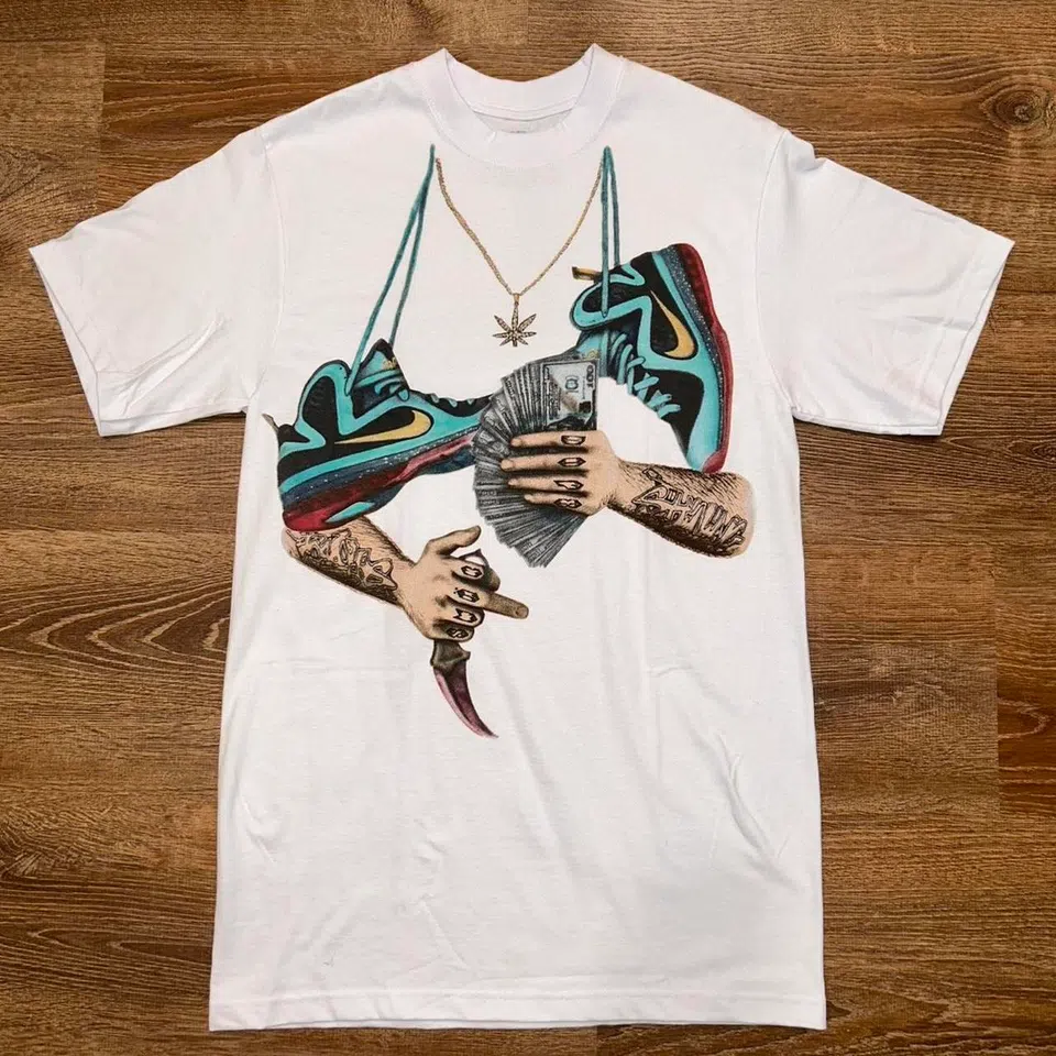 Karambit T-Shirt