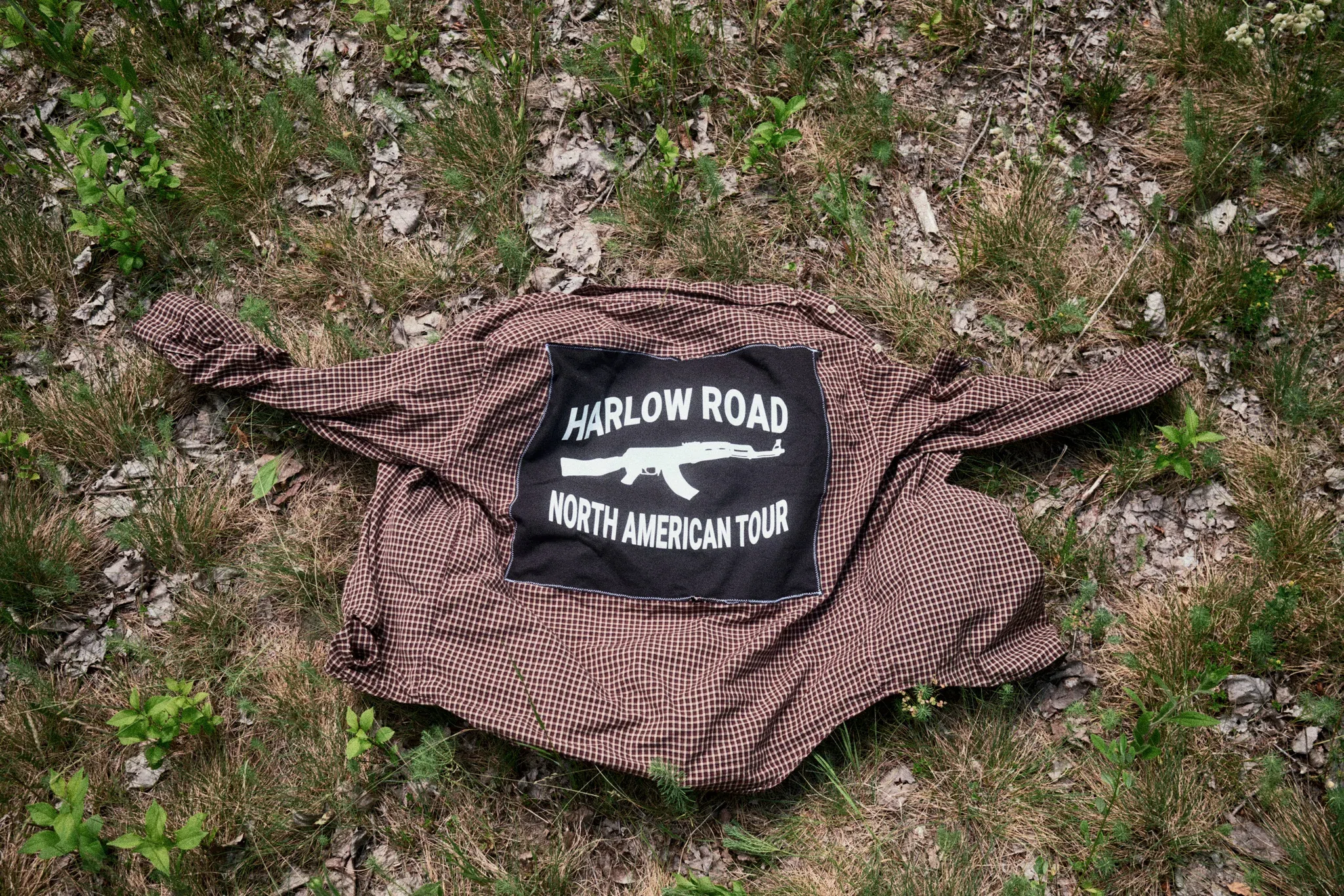 Harlow Road 1 of 1 RIPPED AND DISTRESSED Flannel (Large) primary image