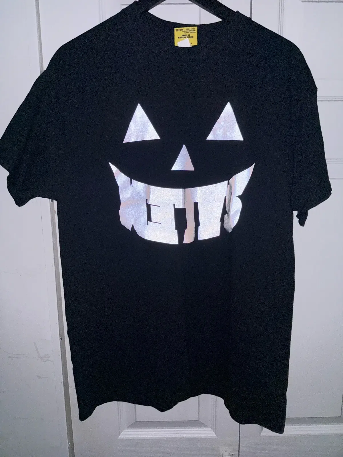 SALEM Pumpkin Tee 3M (Black) primary image