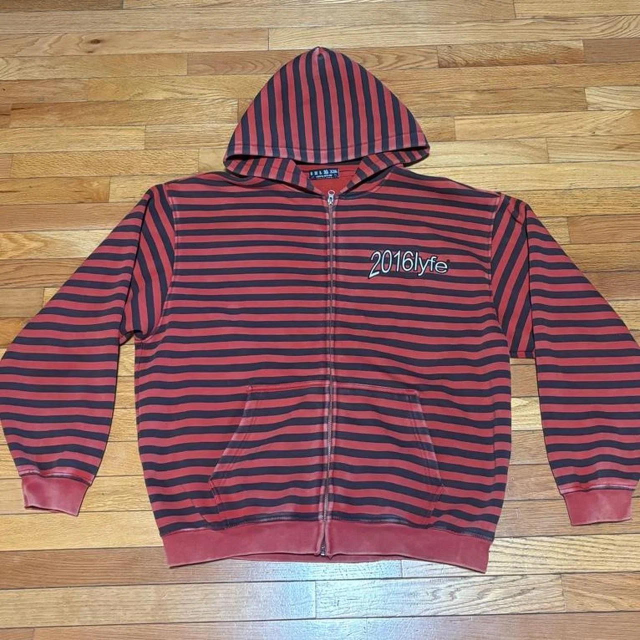 2016LYFE Stripe Zip-up (Red/Black) primary image