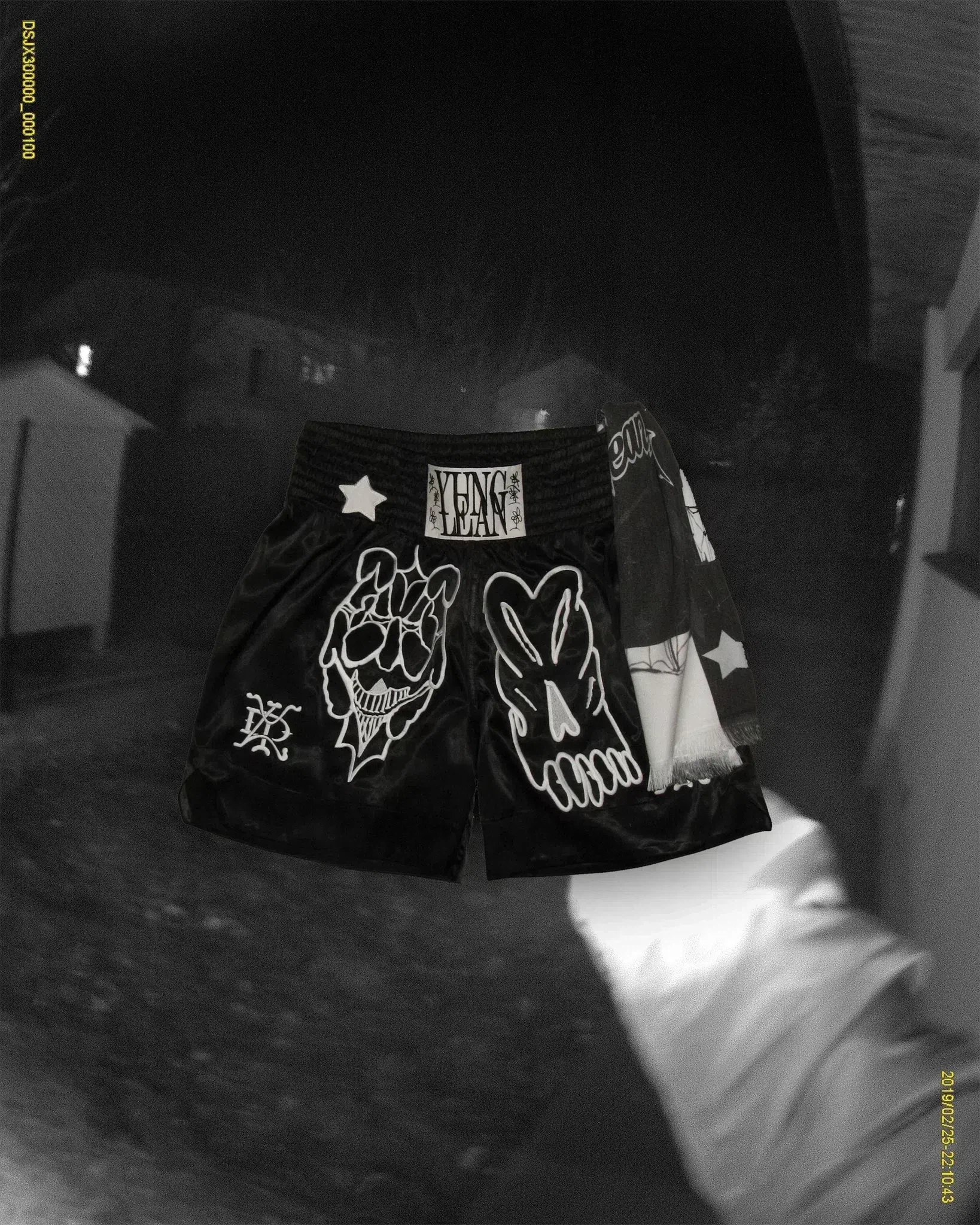 Leanland Shorts + Towel (Black)